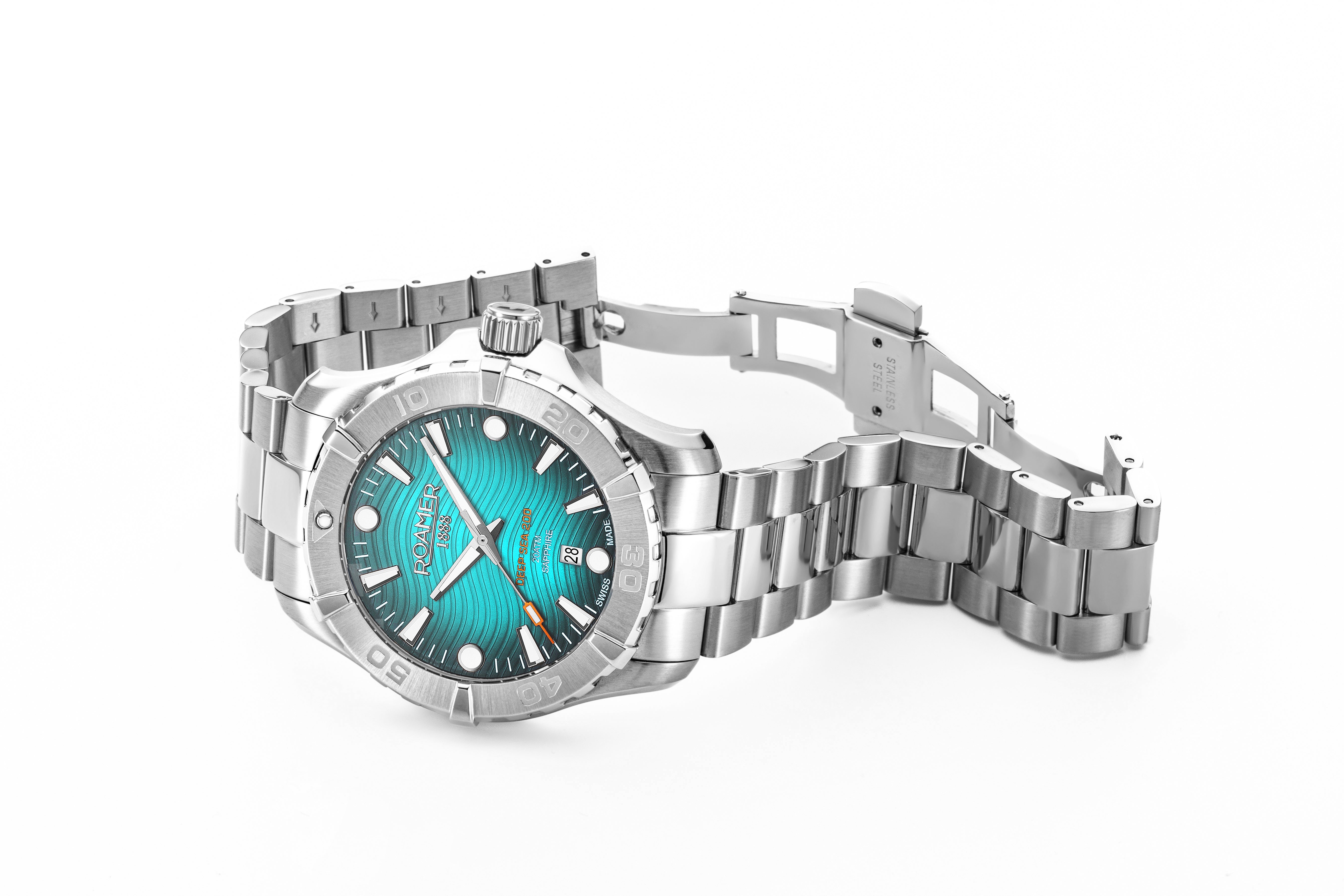 Deep Sea 200 43 mm Quartz Three-Hand Date Sky Blue Pattern Dial Silver Bracelet Sapphire glass Stainless Steel swiss watch