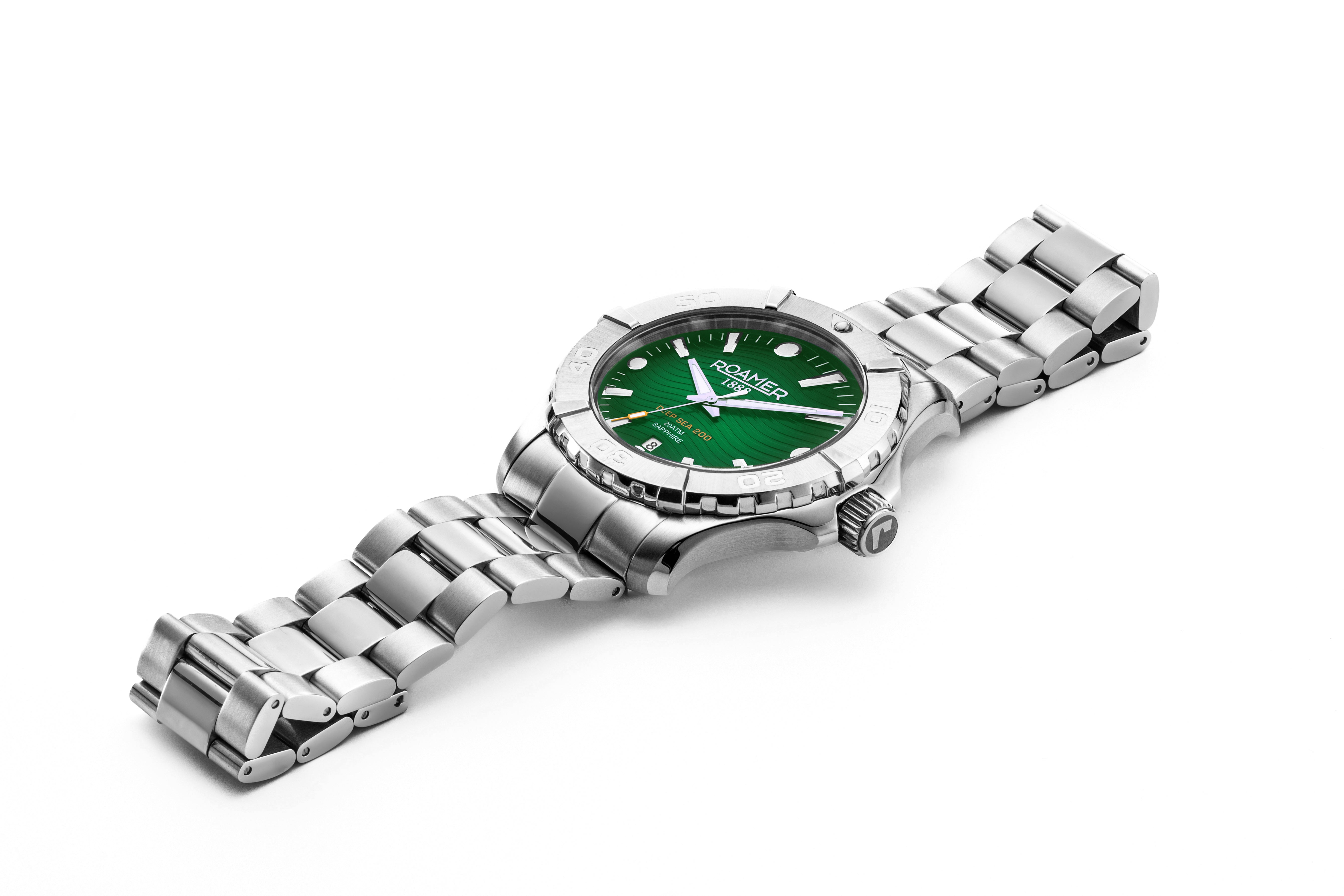 Deep Sea 200 43 mm Quartz Three-Hand Date Green Dial Silver Bracelet Sapphire glass Stainless Steel swiss watch