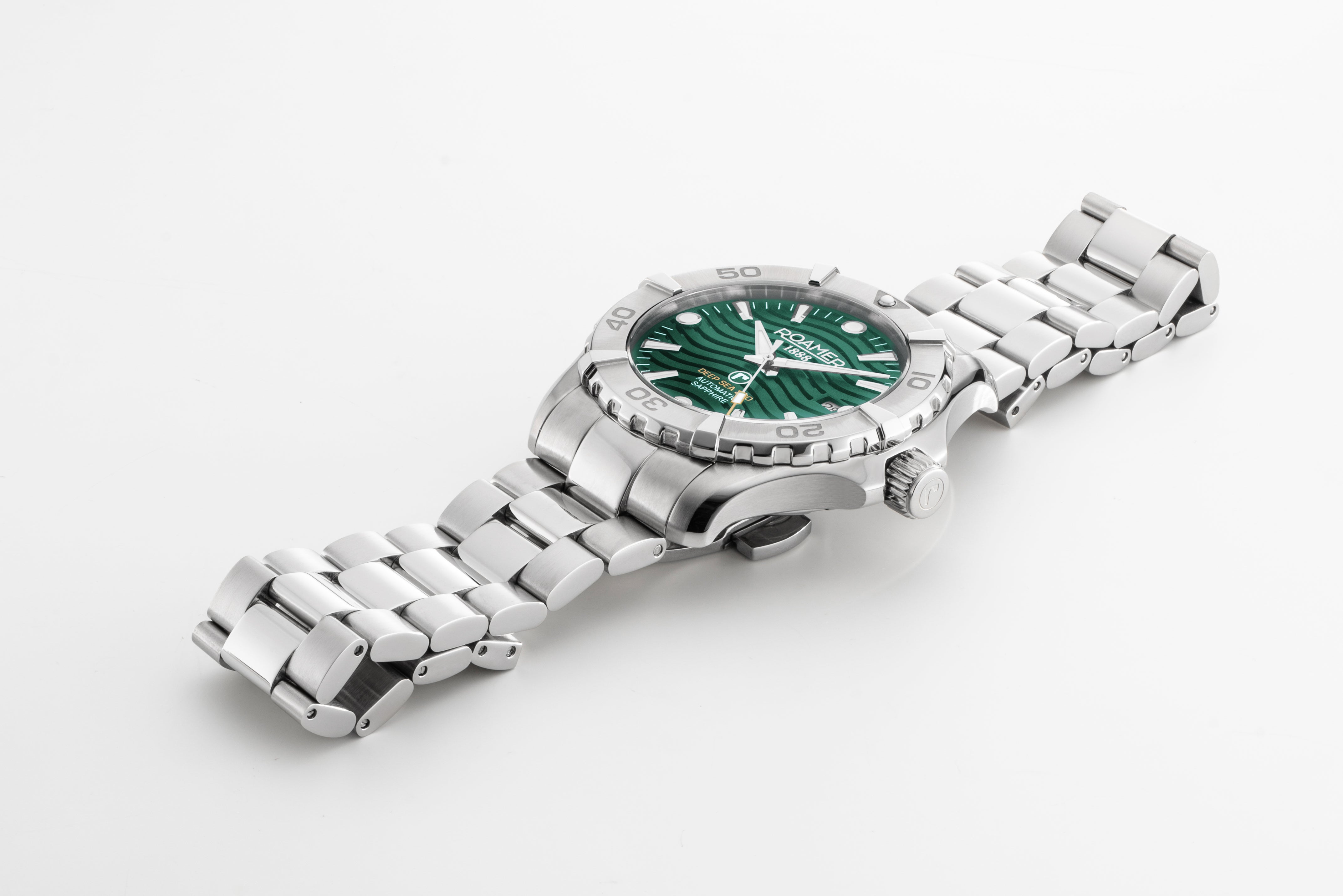 Deep Sea Automatic 43mm Automatic Three-Hand Date Green Dial Silver Bracelet Sapphire glass Stainless Steel swiss watch