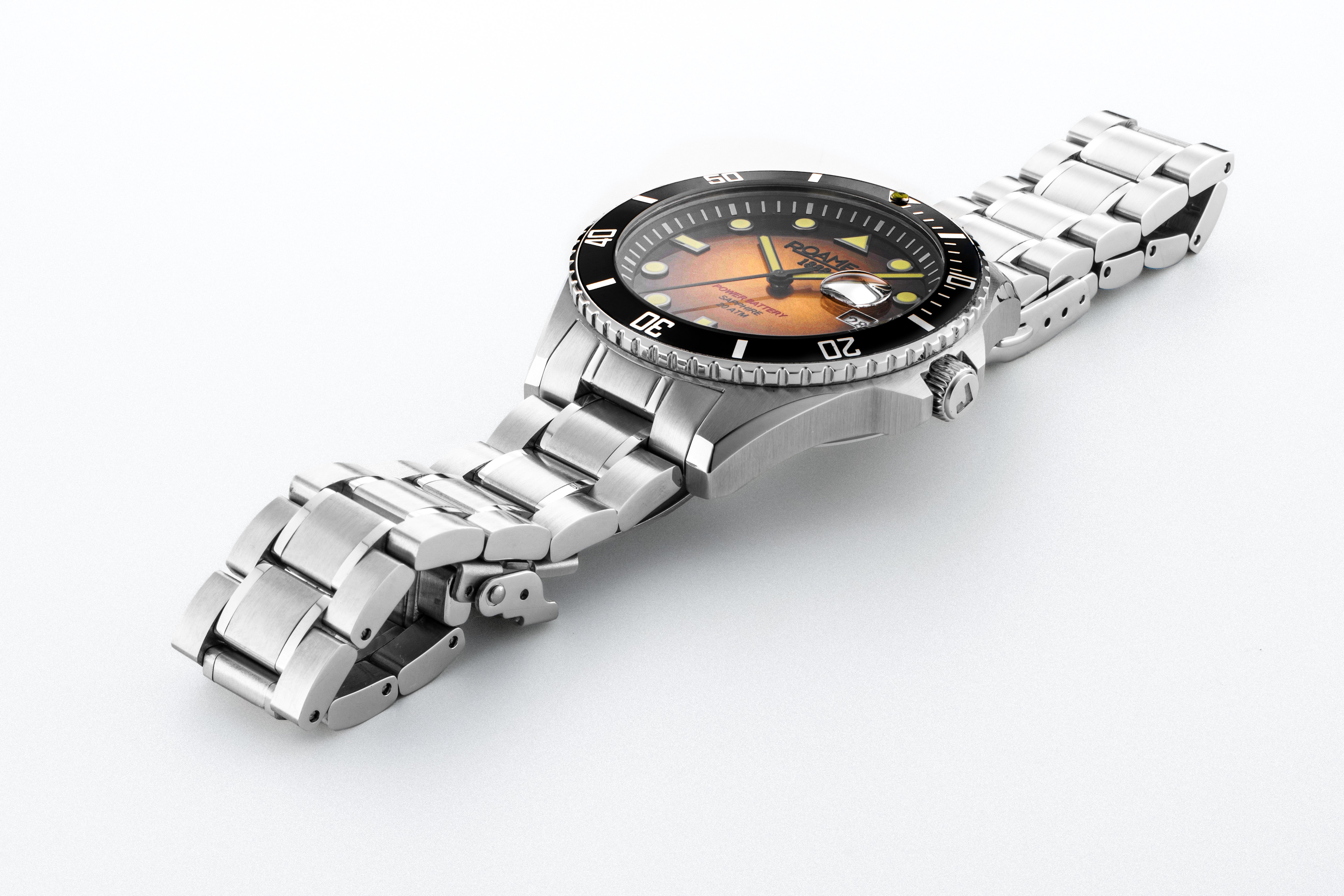 Pro Diver 200 43mm Quartz Three-Hand Date Yellow Gradient Dial Silver Bracelet Sapphire glass Stainless Steel swiss watch