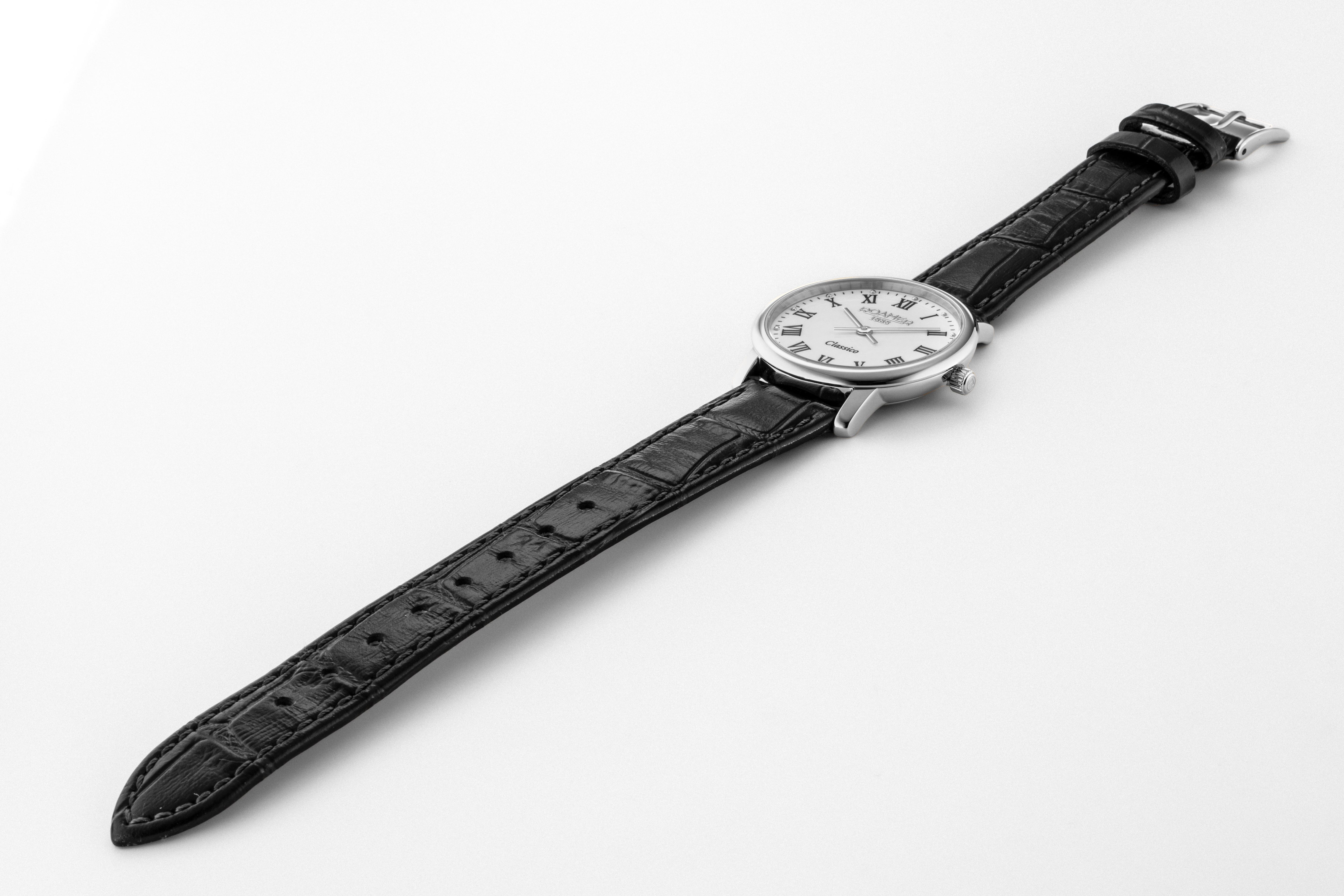 Classico Ladies 30mm Quartz Two-Hand Black Leather Strap Sapphire glass Stainless Steel swiss watch