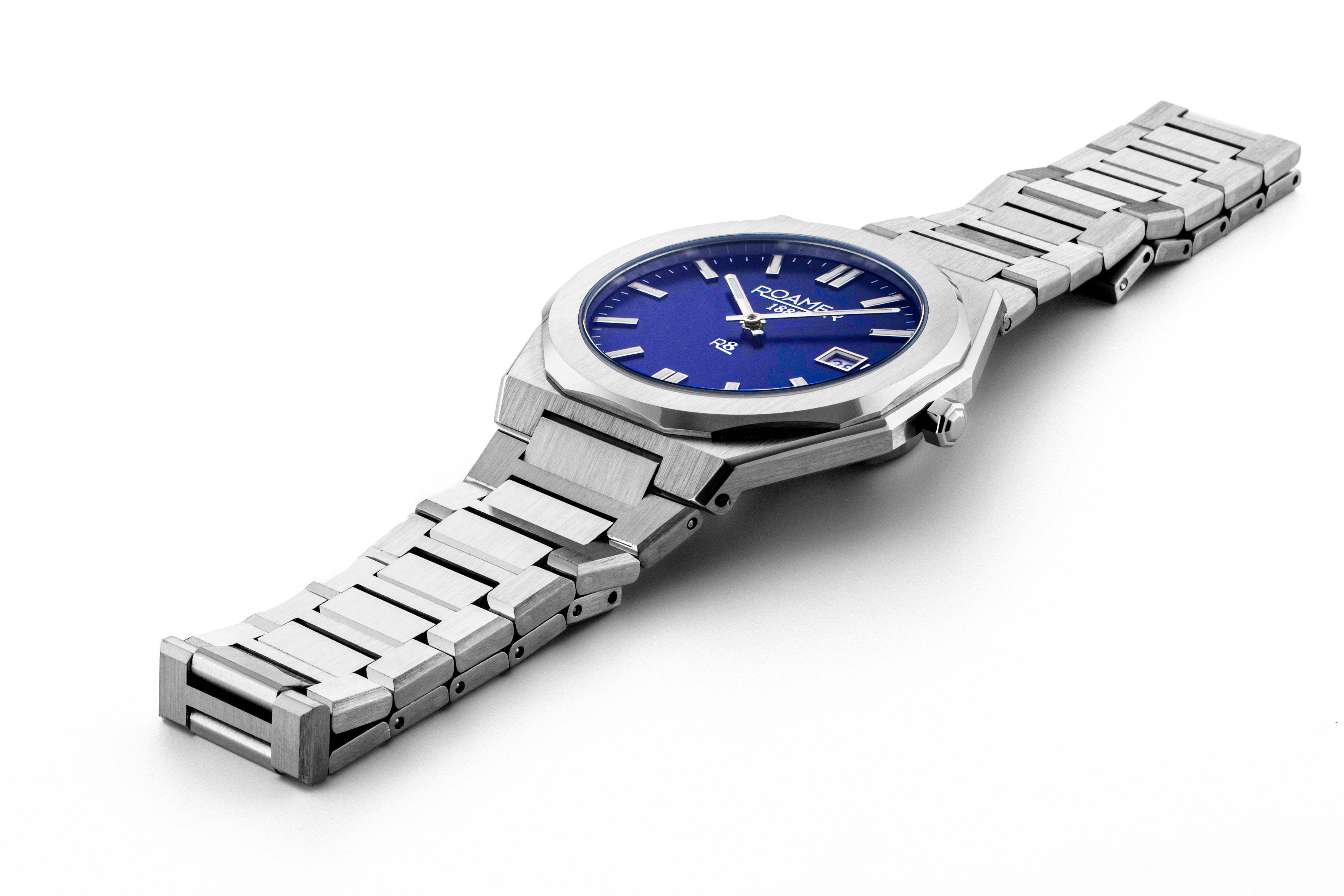 R8 Gents 41 mm Quartz Three-Hand Date Blue Dial Silver Bracelet Sapphire glass Stainless Steel swiss watch