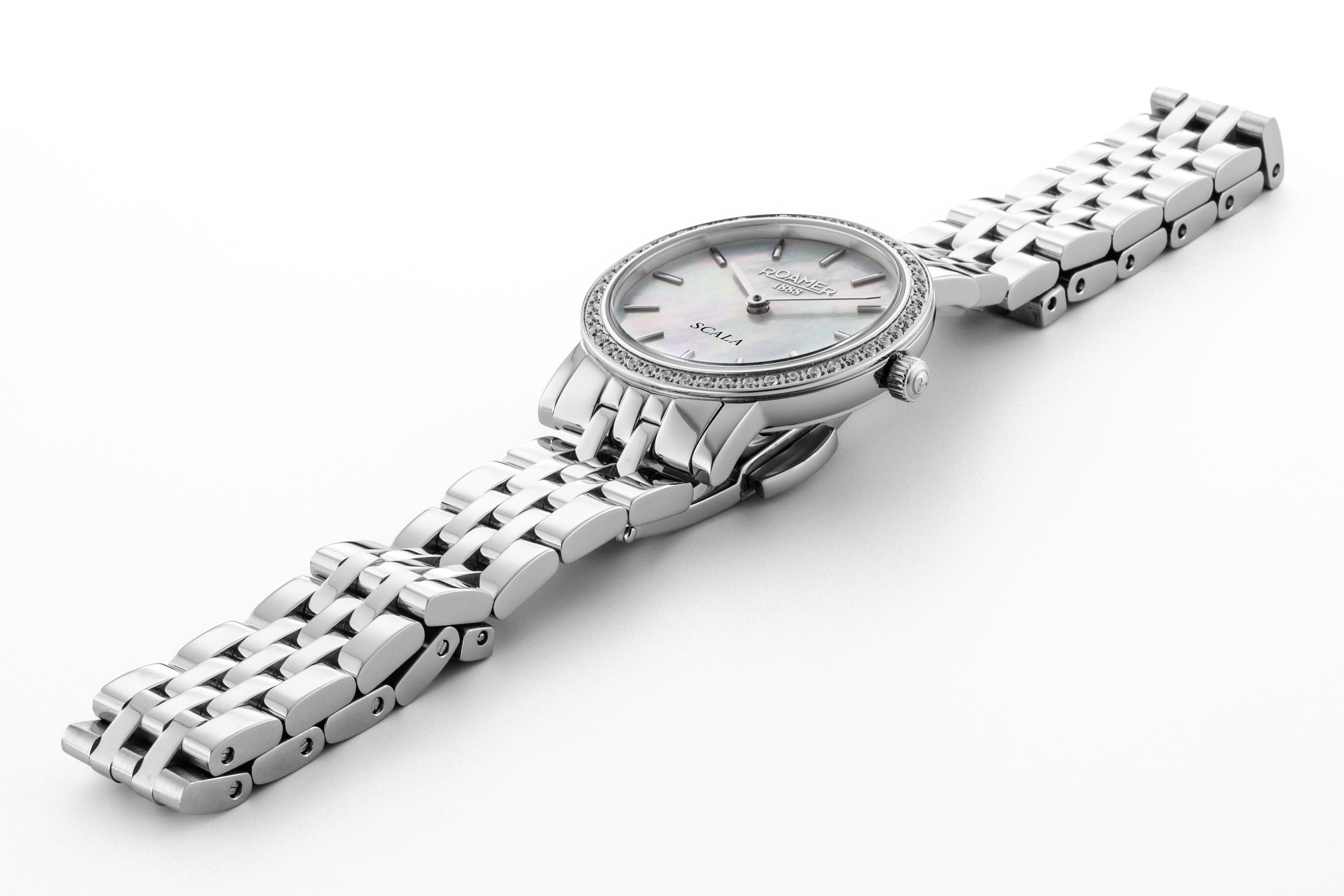 Scala 28 mm Quartz Two-Hand Silver Bracelet Sapphire glass Stainless Steel swiss watch