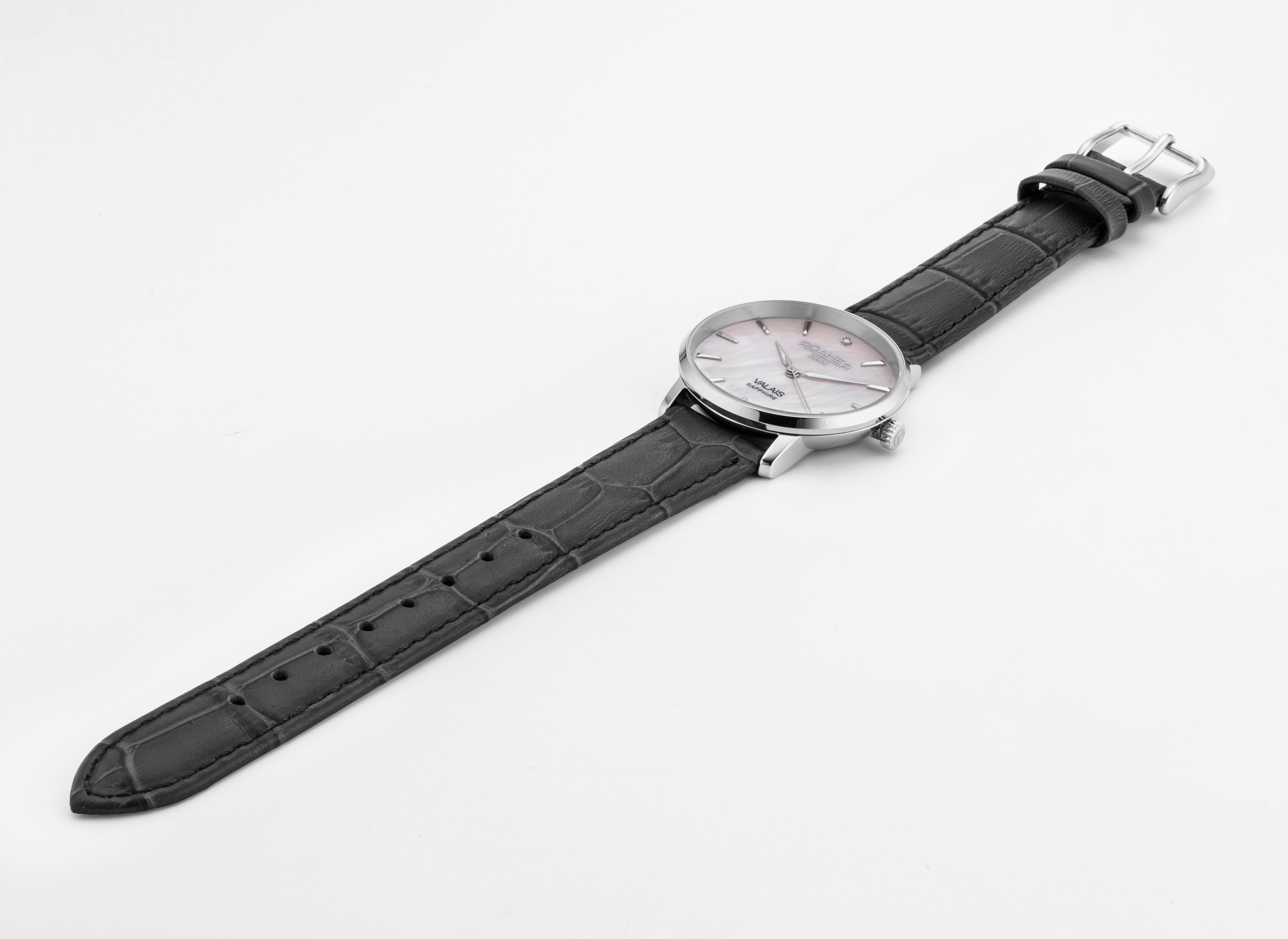 Valais Ladies Interchangeable Box Set 32mm Quartz Three-Hand Date Black Leather Strap Sapphire glass Stainless Steel swiss watch