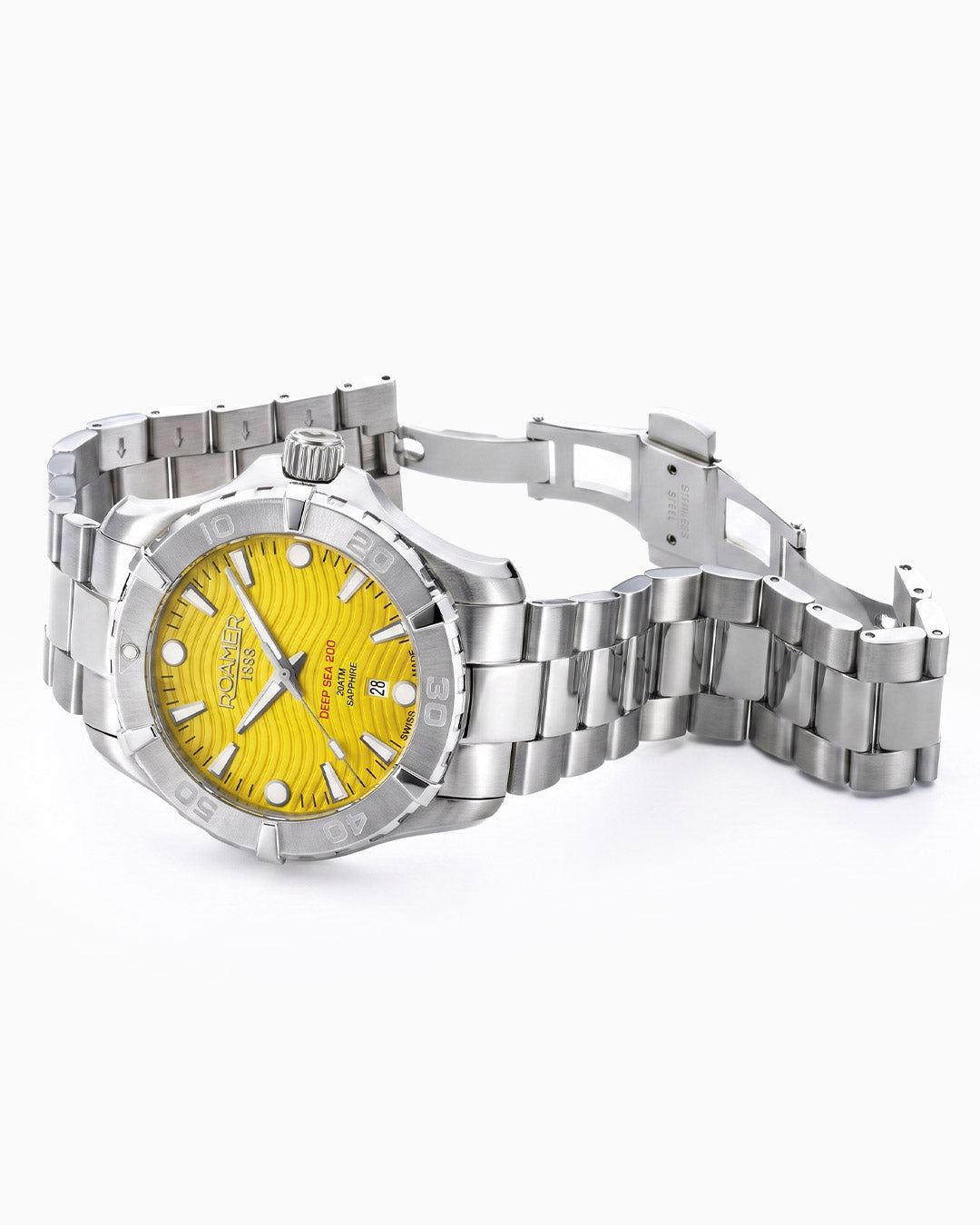 Deep Sea 200 43 mm Quartz Three-Hand Date Yellow Dial Silver Bracelet Sapphire Glass Stainless Steel Swiss Watch