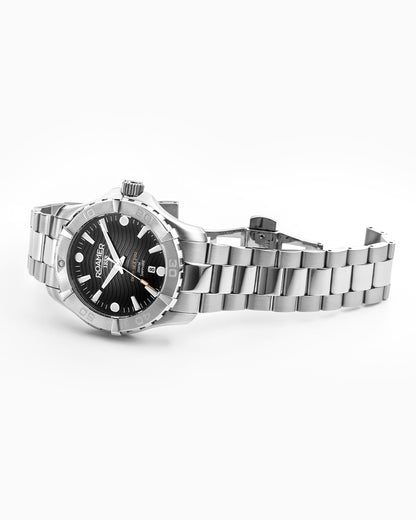 Deep Sea 200 43mm Quartz Three-Hand Date Black Dial Silver Bracelet Sapphire glass Stainless Steel swiss watch