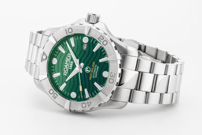 Deep Sea Automatic 43 mm Automatic Three-Hand Date Green Dial Silver Bracelet Sapphire glass Stainless Steel swiss watch