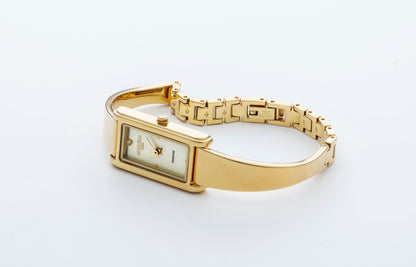 Elegance diamond 17x32mm Quartz Two-Hand Gold Bracelet Sapphire antireflection glass  Stainless Steel swiss watch