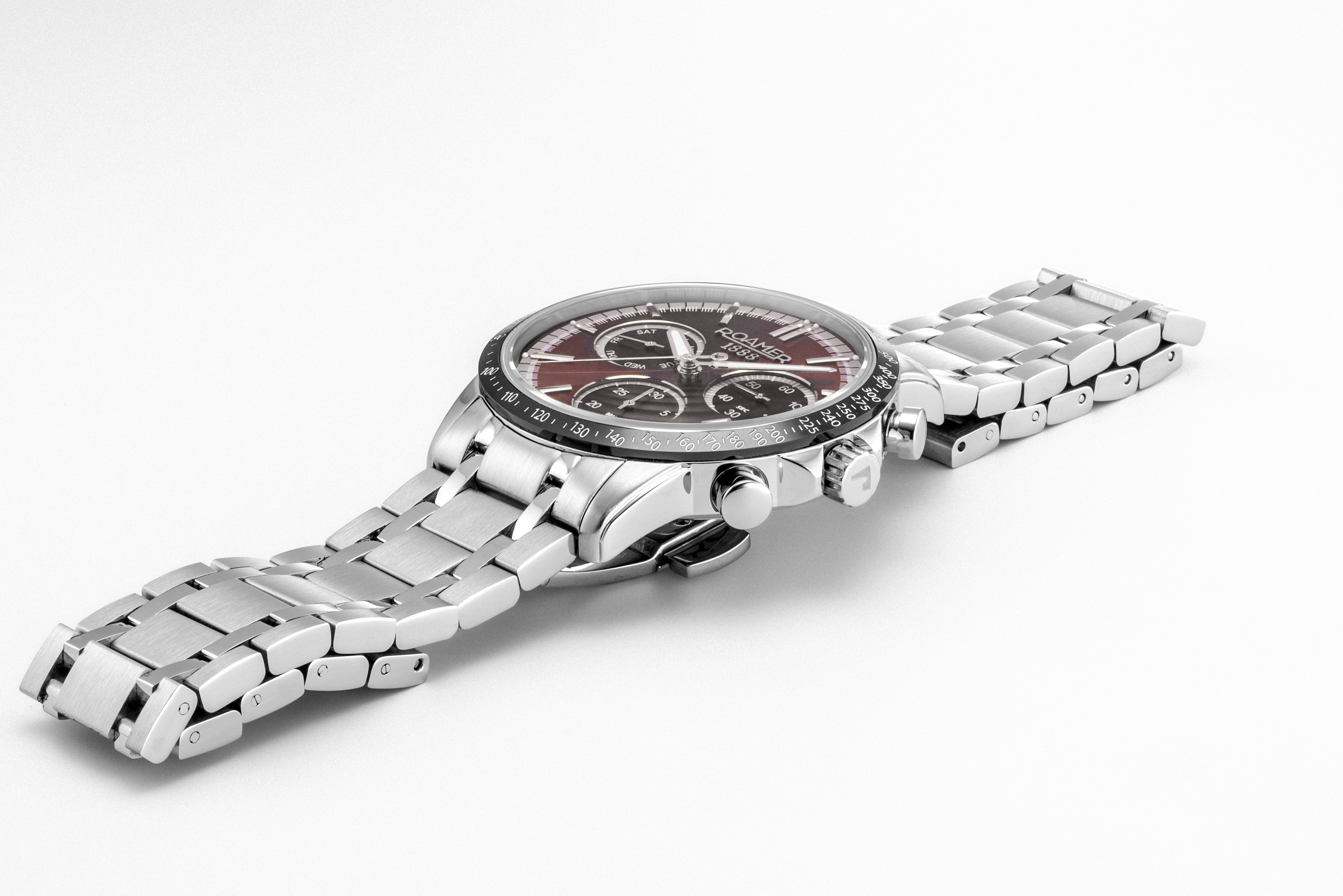 Mercury Chrono 43.5 mm Quartz Chronograph Date, small second Red Sunray Dial Silver Bracelet Sapphire glass Stainless Steel swiss watch