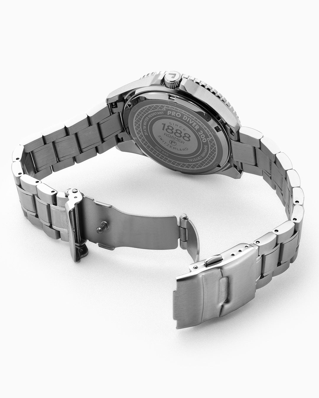 Pro Diver 200 43 mm Quartz Three Hand Date White Dial Silver Bracelet Sapphire glass Stainless Steel swiss watch