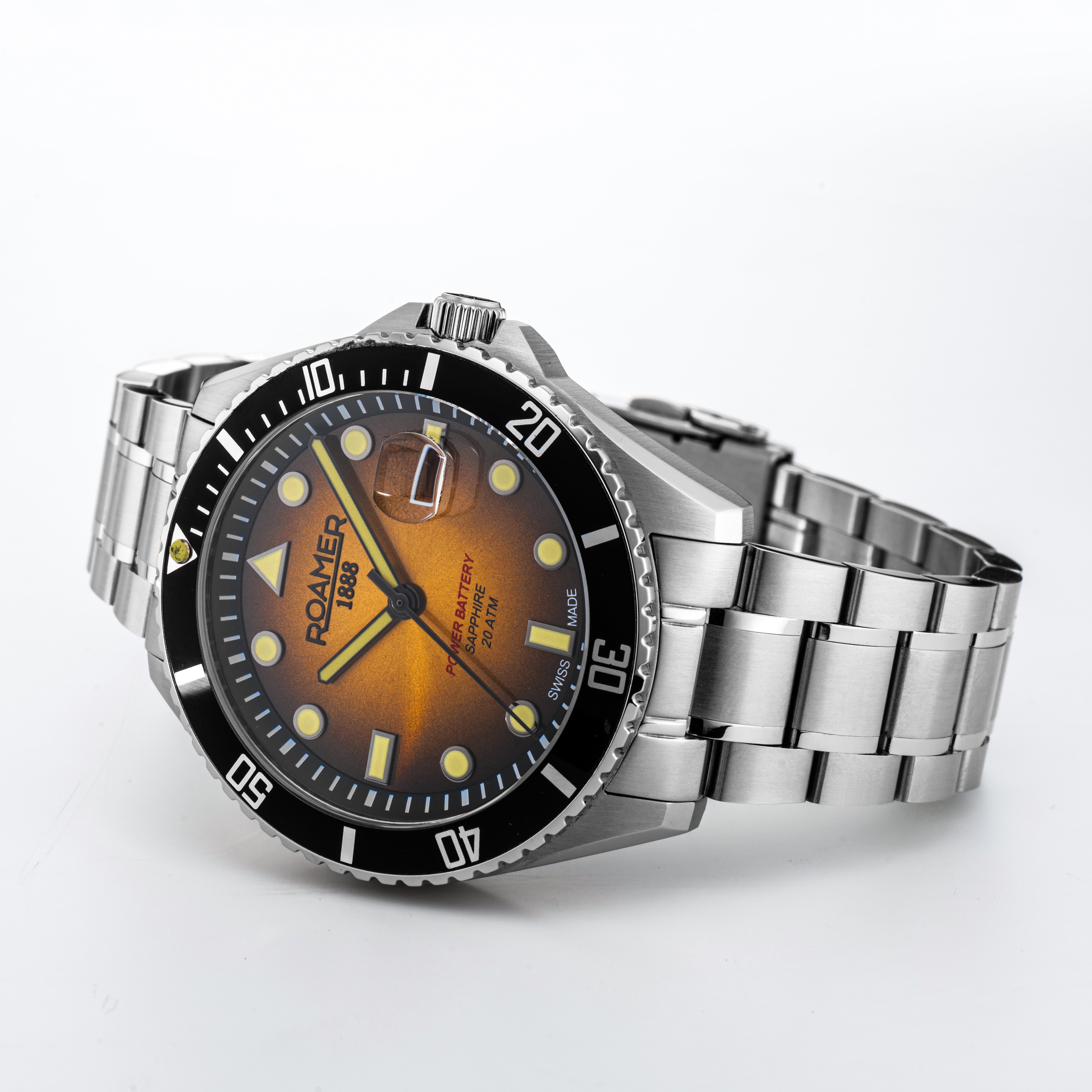 Pro Diver 200 43 mm Quartz Three-Hand Date Yellow Gradient Dial Silver Bracelet Sapphire glass Stainless Steel swiss watch