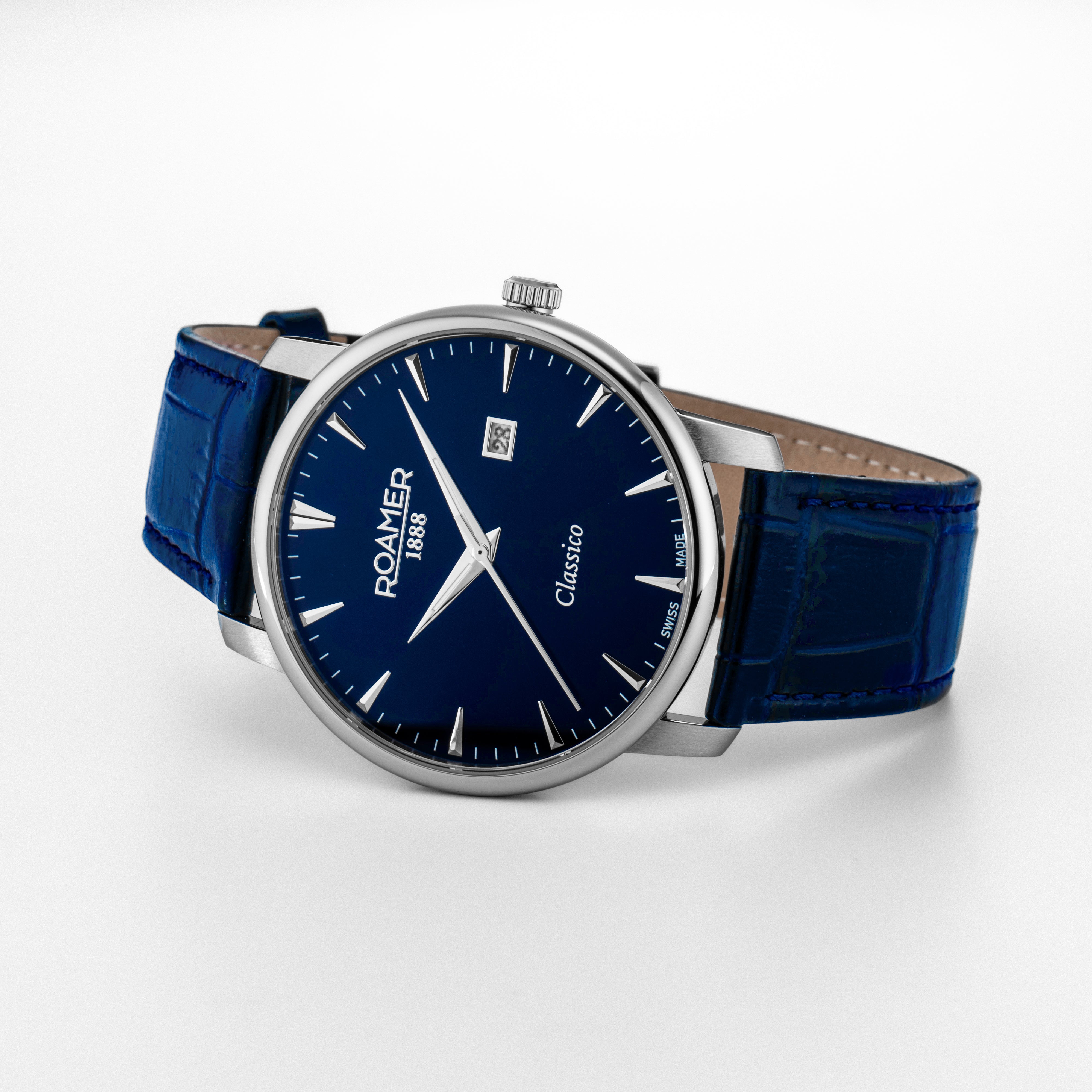 Classico Gents 40 mm Quartz Three-Hand Date Blue Leather Strap Sapphire glass Stainless Steel swiss watch