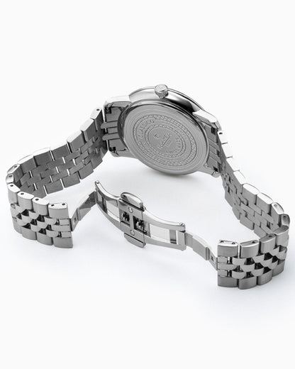 Classico Gents 40 mm Quartz Three-Hand Date Green Sunray Dial Silver Bracelet Sapphire glass Stainless Steel swiss watch