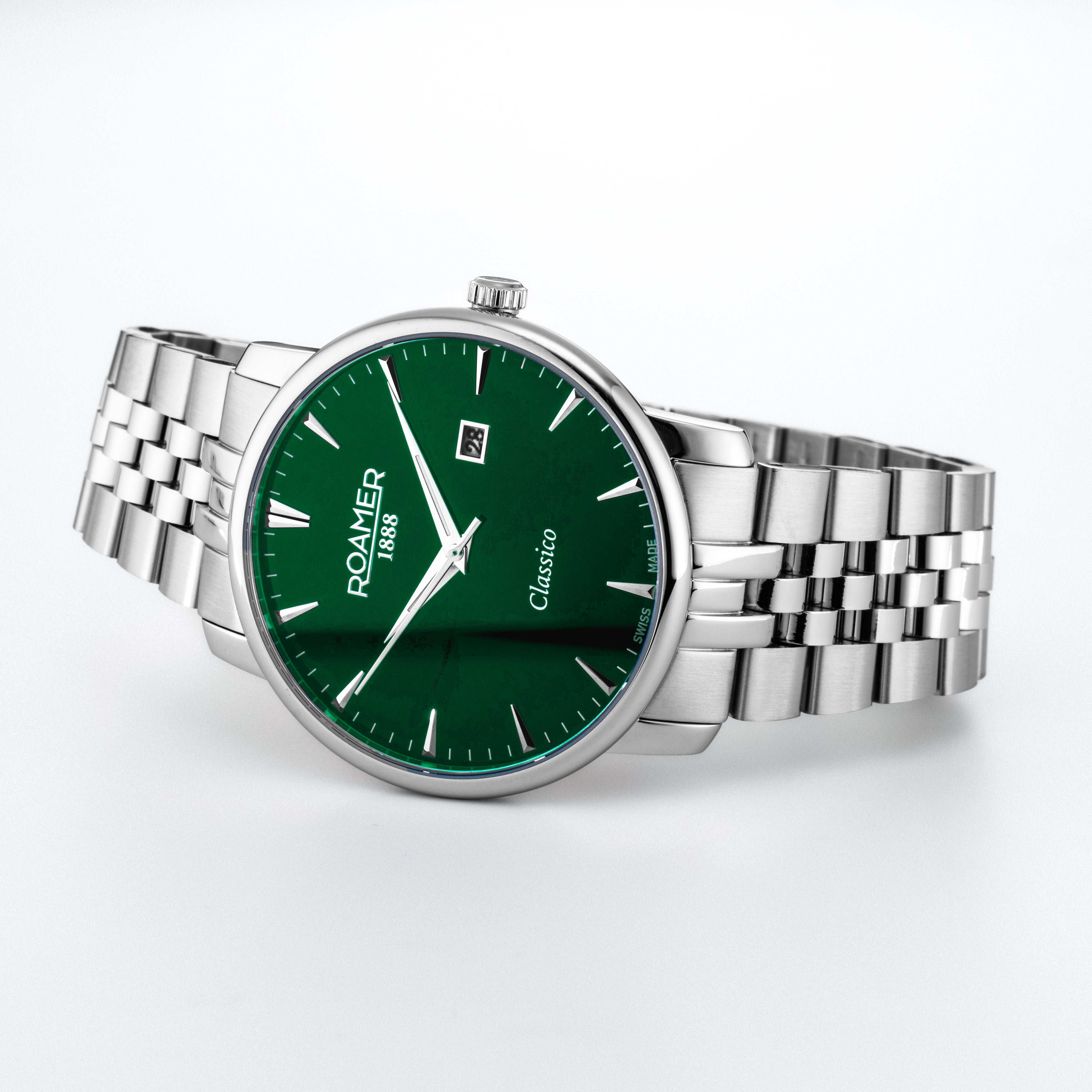 Classico Gents 40 mm Quartz Three-Hand Date Green Sunray Dial Silver Bracelet Sapphire glass Stainless Steel swiss watch