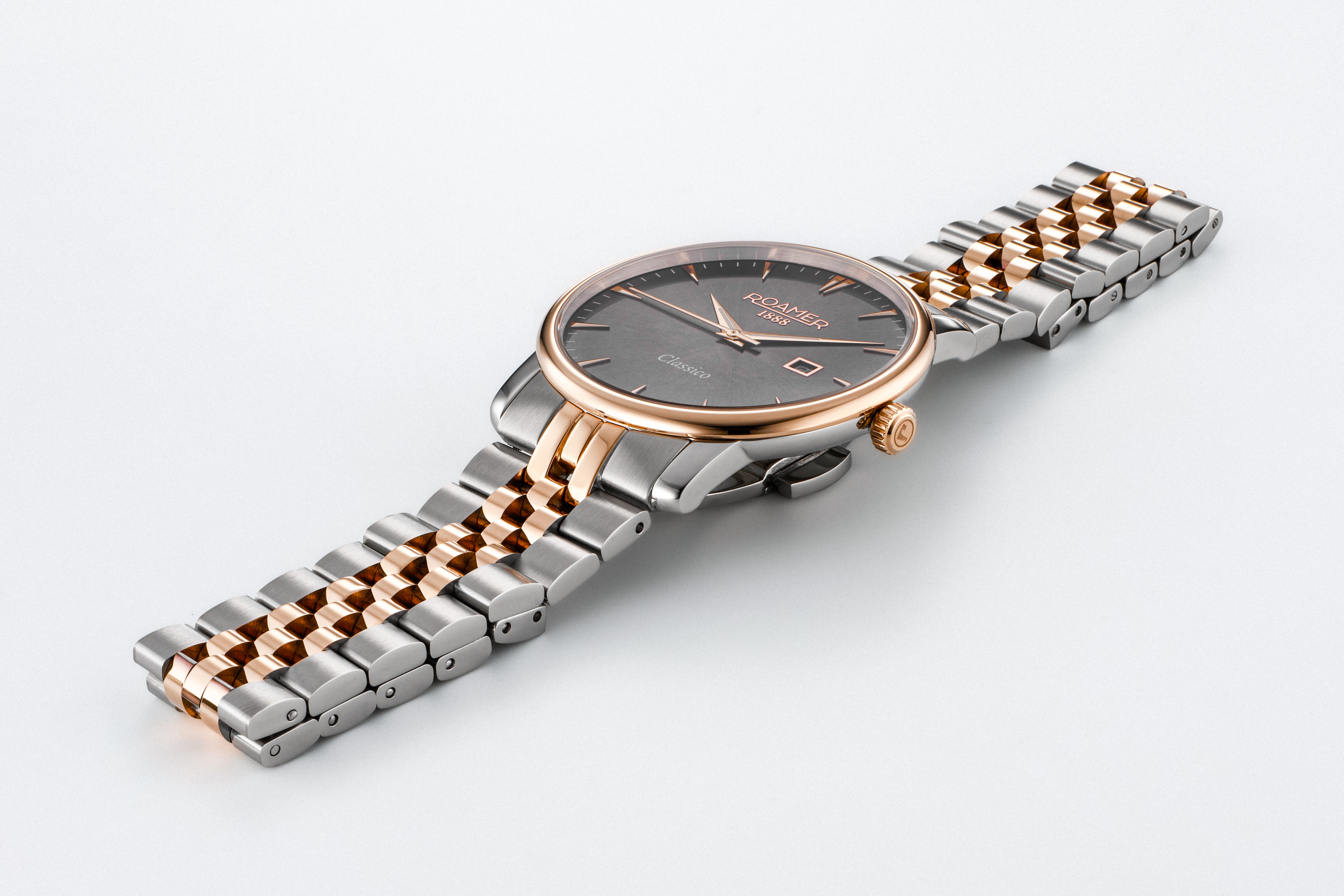 Classico Gents 40 mm Quartz Three-Hand Date Grey Sunray Dial Two-Tone Bracelet Sapphire glass Stainless Steel swiss watch